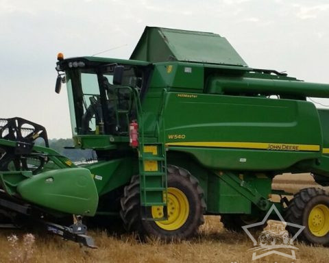John Deere W540 Hillside Combine