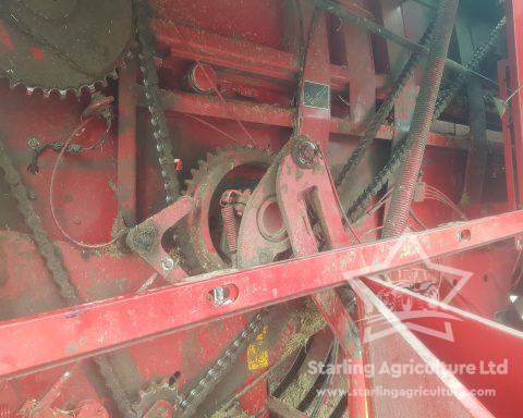 New Holland BB980 Baler