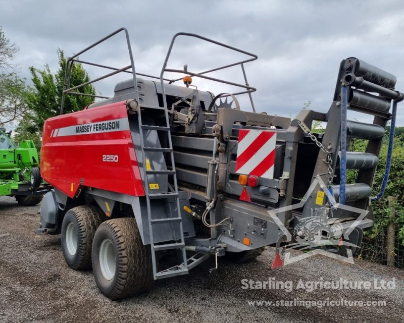 Massey Ferguson 2250 Baler