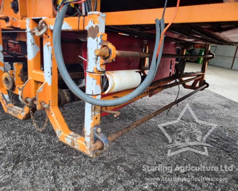 Larrington Straw Spreader