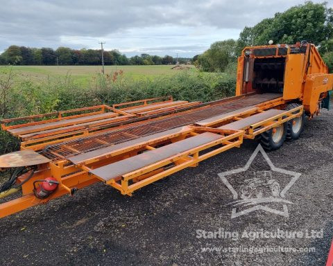 Larrington Straw Spreader