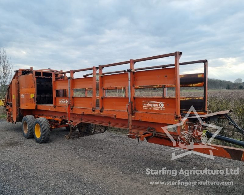 Larrington Straw Layer