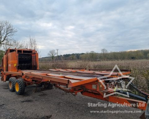 Larrington Straw Layer