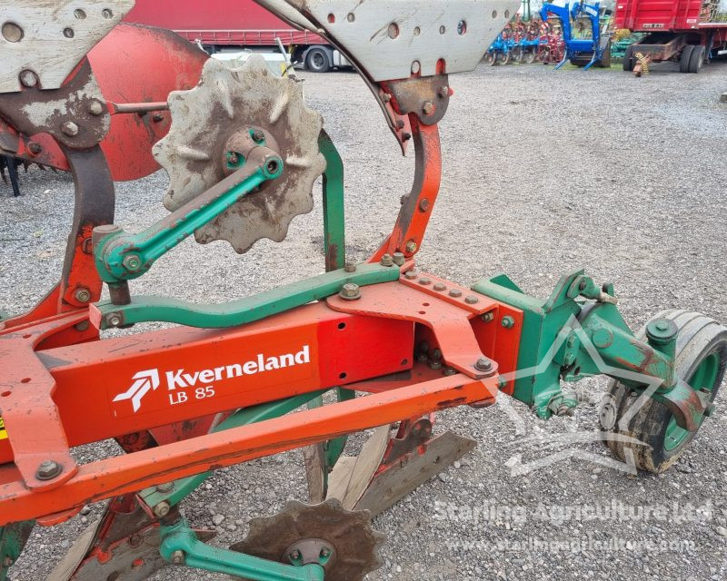 Kverneland LB85 4F Plough