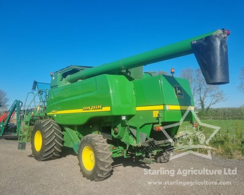 John Deere 9780 CTS Combine