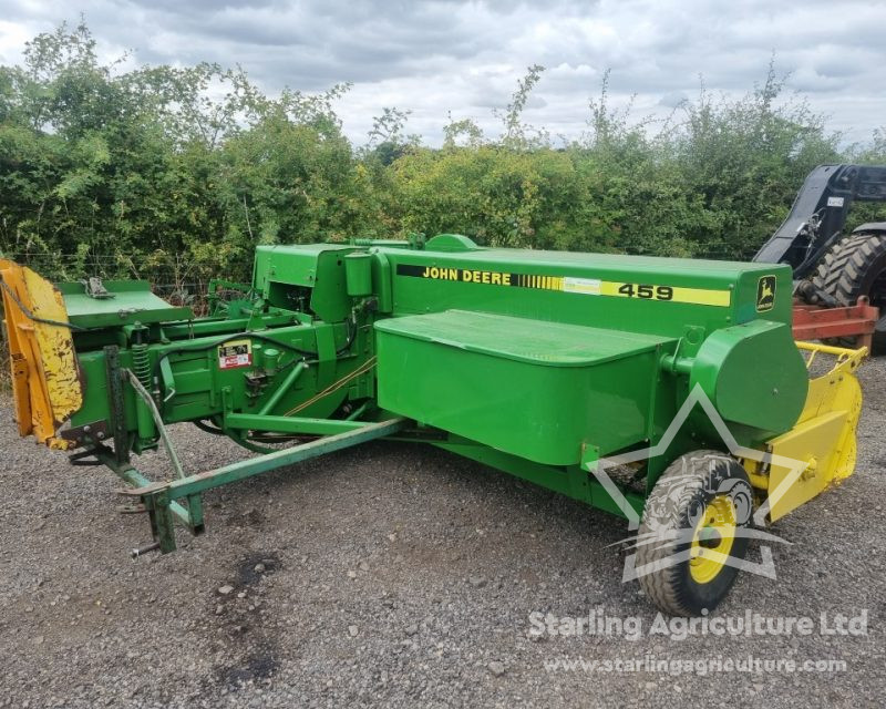 John Deere 459 Baler