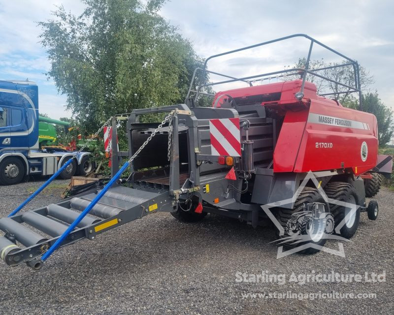 Massey Ferguson 2170XD Baler