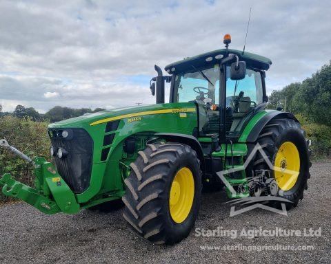 John Deere 8245R