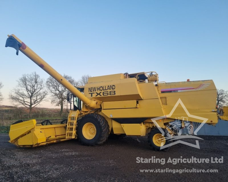 New Holland TX68 Combine