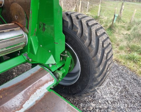 McHale V6750 Round Baler