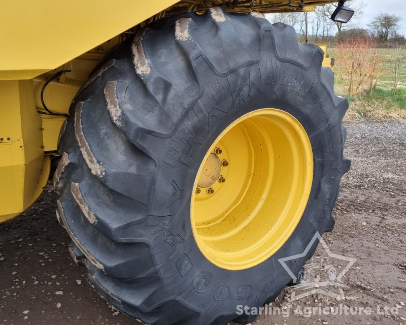 New Holland TX36