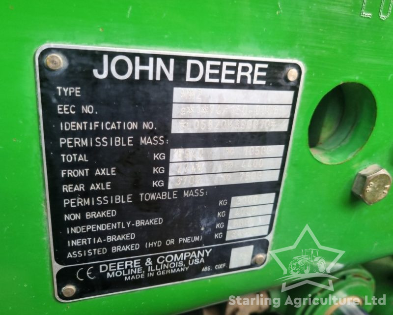 John Deere 6820