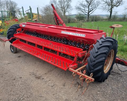 Massey Ferguson 30 Drill