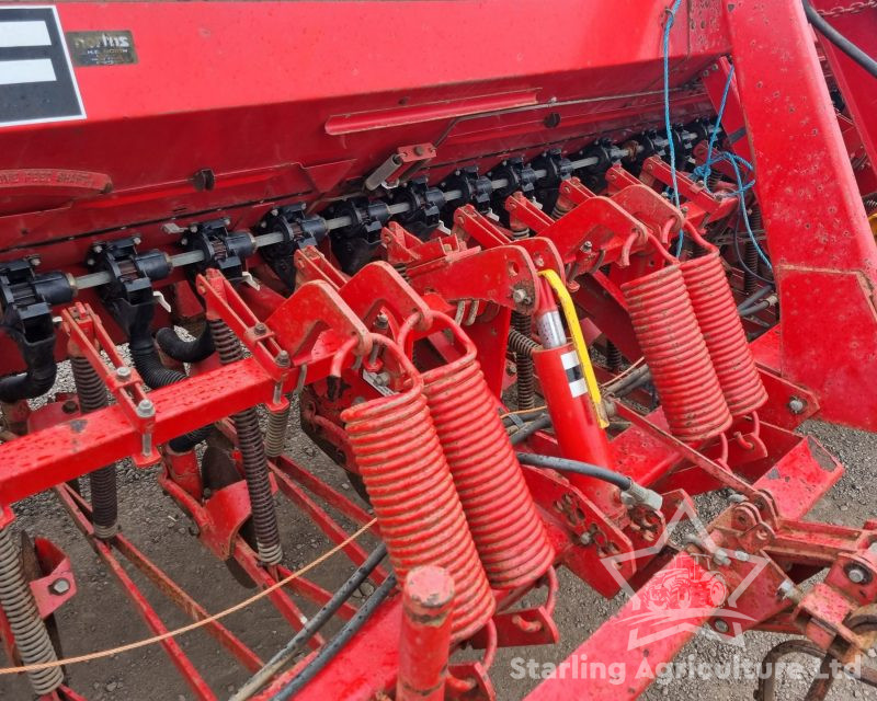 Massey Ferguson 30 Drill