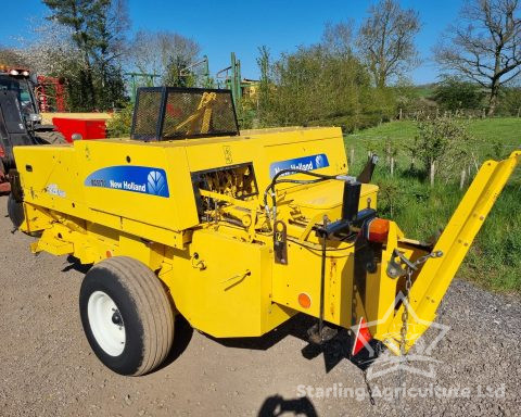 New Holland BC5070 Baler