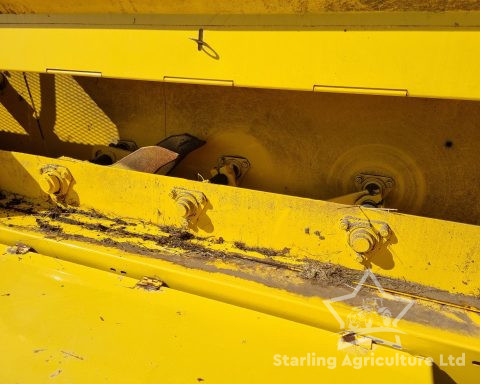 New Holland BC5070 Baler