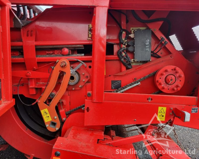 Massey Ferguson 186 Baler