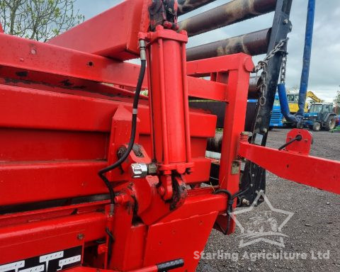 Massey Ferguson 186 Baler