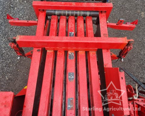 Massey Ferguson 186 Baler