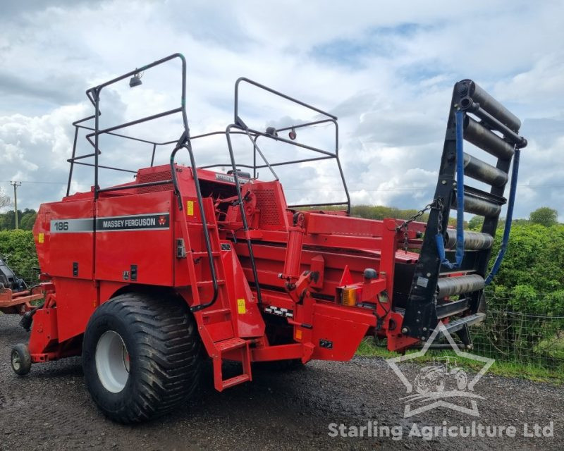 Massey Ferguson 186 Baler