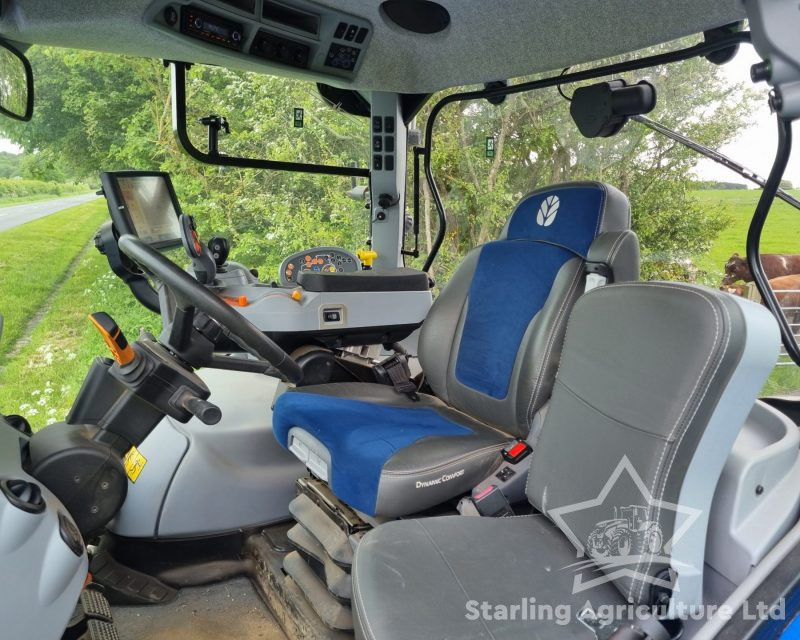 New Holland T7.210 Auto Command