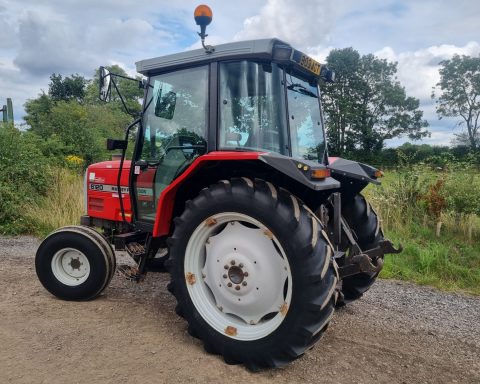 Massey Ferguson 6120