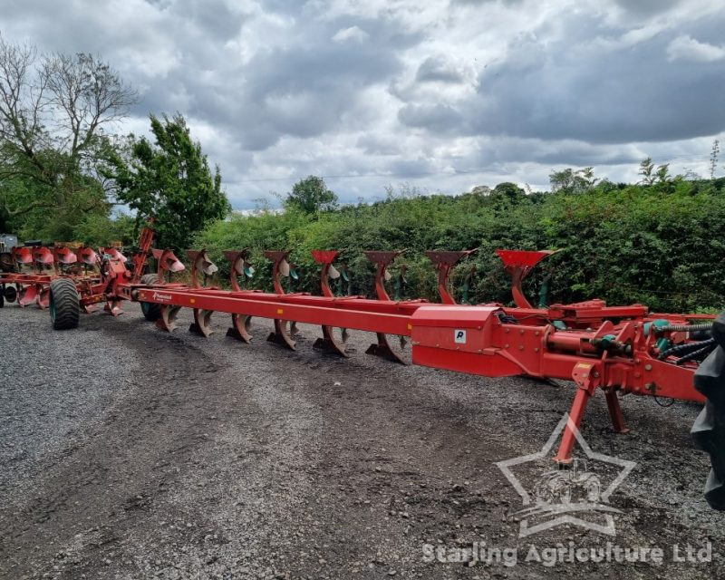 Kverneland PW100 Plough