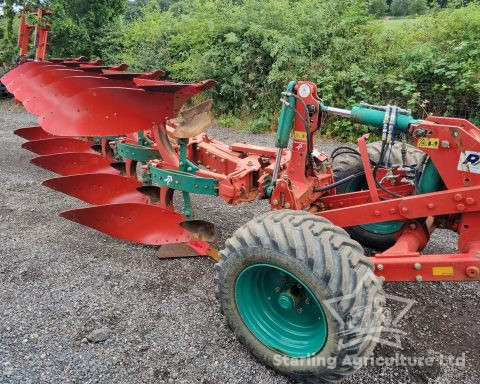 Kverneland PW100 Plough