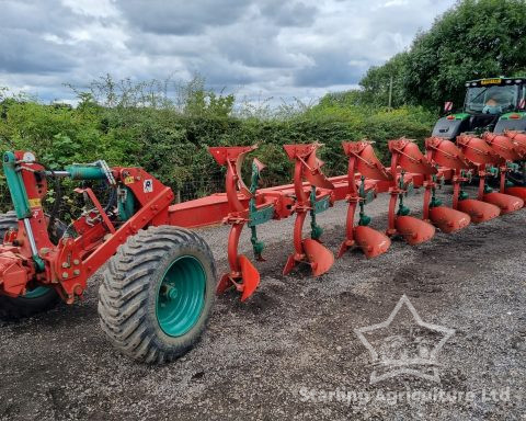 Kverneland PW100 Plough