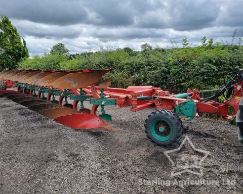 Kverneland PW100 Plough