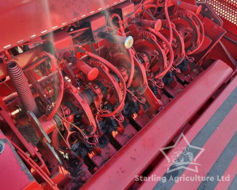 Massey Ferguson 186 Baler