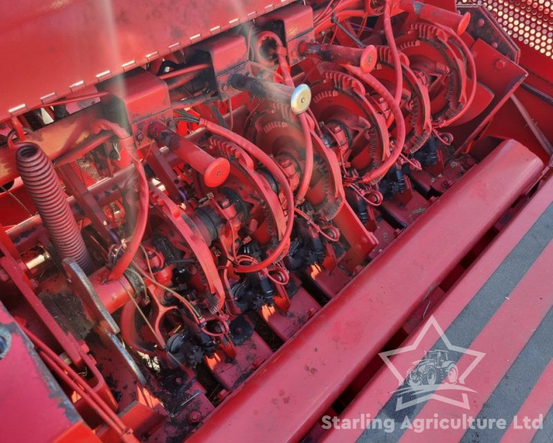 Massey Ferguson 186 Baler