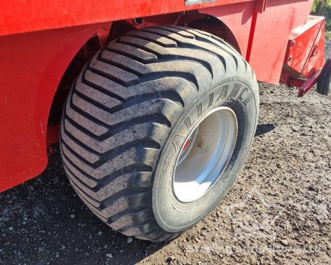 Massey Ferguson 186 Baler