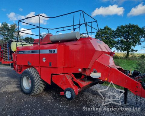 Massey Ferguson 186 Baler