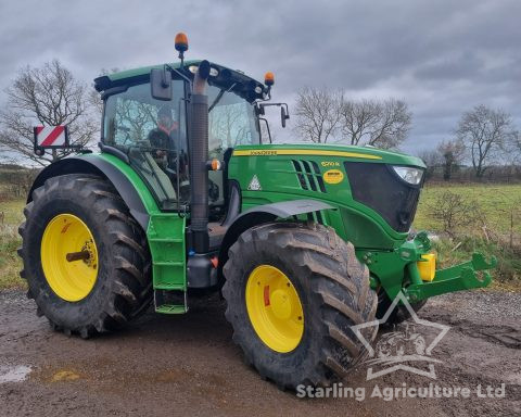 John Deere 6210R