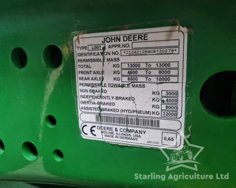 John Deere 6210R