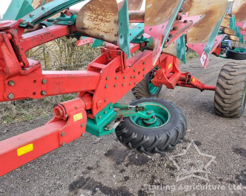 Kverneland PM100 7F Plough