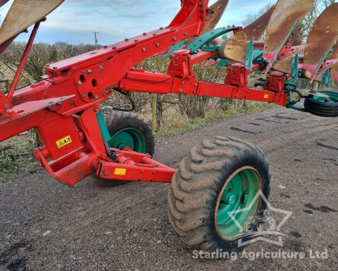 Kverneland PM100 7F Plough