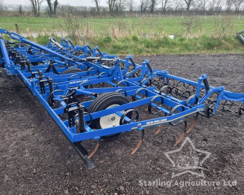 New Holland ( Kongskilde ) Springtine