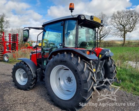 Massey Ferguson M 4708