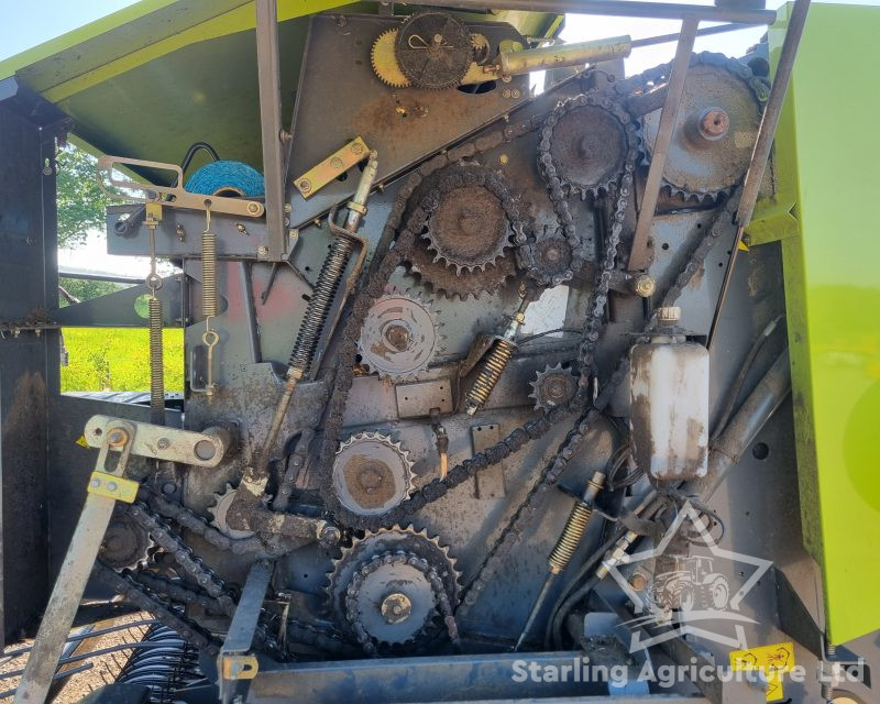 Claas Rollant 350 Round Baler