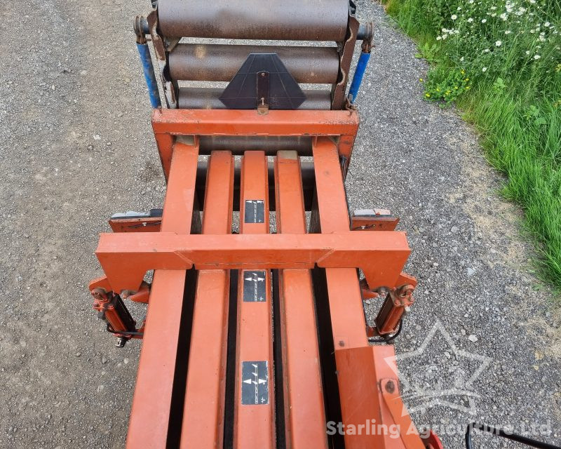 Mini Hesston 4755 Baler