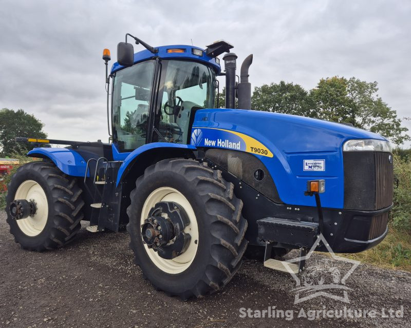 New Holland T9030