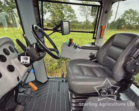 New Holland T9030