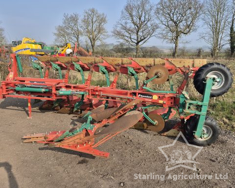 Kverneland LO85 7F Plough