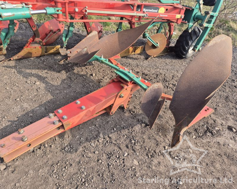 Kverneland LO85 7F Plough