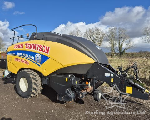 New Holland 1290 Baler