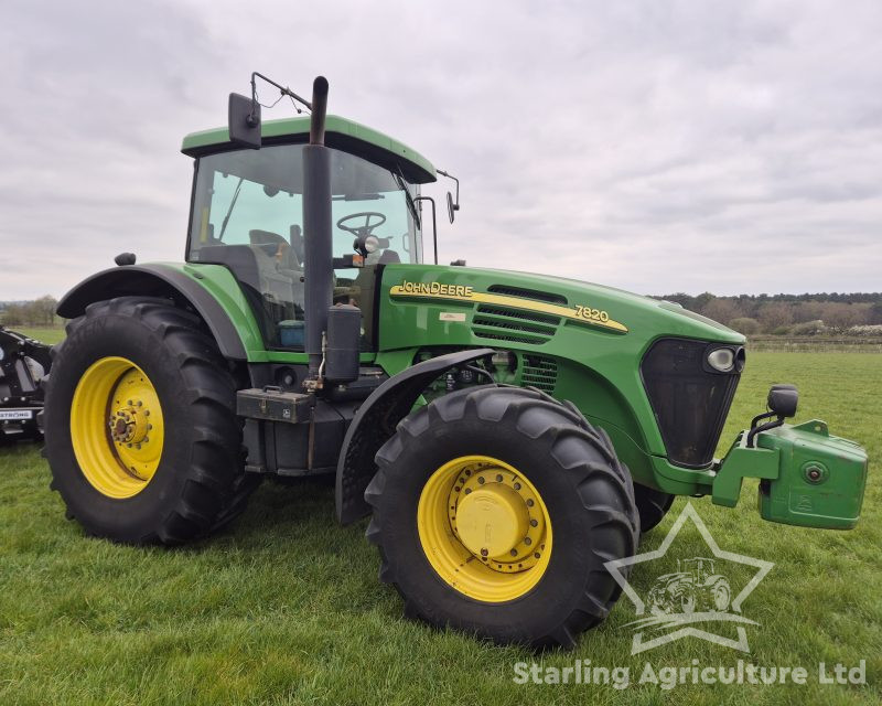 John Deere 7820 50kph.