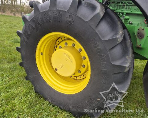 John Deere 7820 50kph.