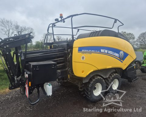 New Holland 890 Plus